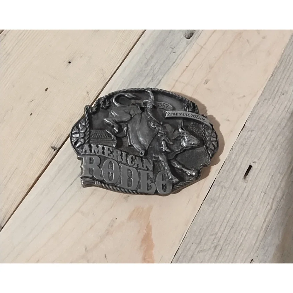 Vtg Siskiyou BELT BUCKLE 1987 Bull Riding Rodeo #99/2500 Western Cowboy Country